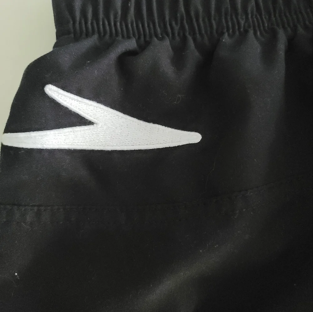 Men's XL Speedo Black, White and Red Swim Trunks. NWOT - Picture 3 of 5